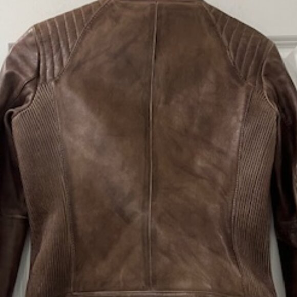Vintage Brown Leather Motorcycle Jacket with Quilted Padding - Picture 6 of 7